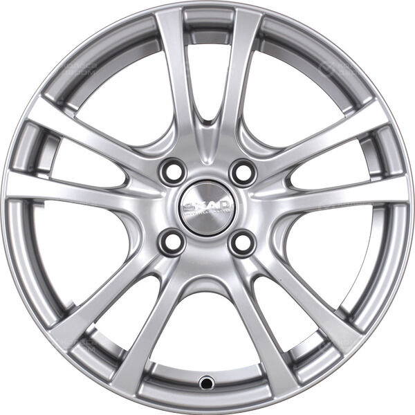 Колесный диск СКАД Дели  6xR15 4x100 ET45 DIA67.1 серебристый в Казани