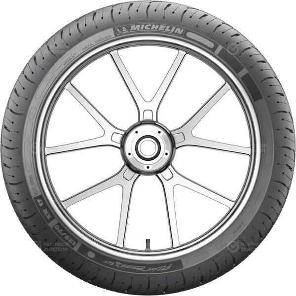 Мотошина Michelin Pilot Road 4 GT 120/70 ZR17 58W TL Передняя в Казани
